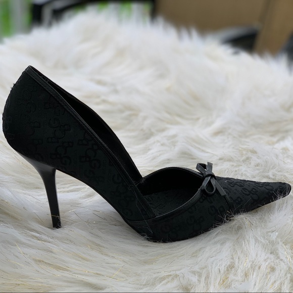 BCBGirls Shoes - BCBGirls black heels size 8